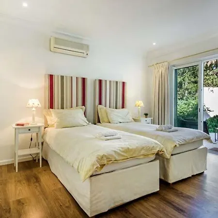Sleeps 8 With Pool Air Con And Wifi Almancil