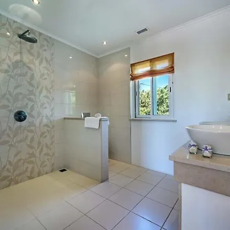 Sleeps 8 With Pool Air Con And Wifi Villa Almancil